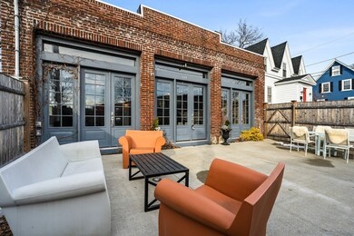 114 Margin St unit 2, Salem, MA 01970 - photo 2