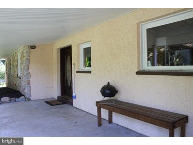 822 Churchville Rd, Southampton, PA 18966 - photo 3