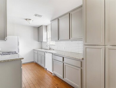 5614 Maywood Dr, Houston, TX 77053 - photo 4