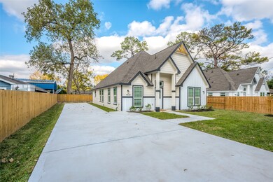 7621 Crofton St, Houston, TX 77028 - photo 6