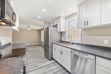 62 Hutchins St, Concord, NH 03303 - photo 3