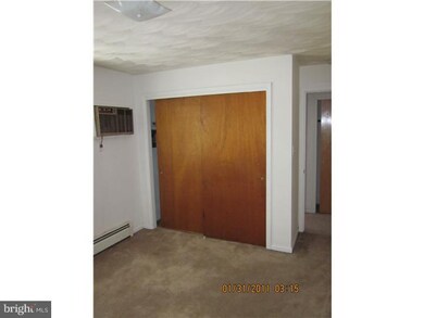 130 N Market St unit H, Hatfield, PA 19440 - photo 2