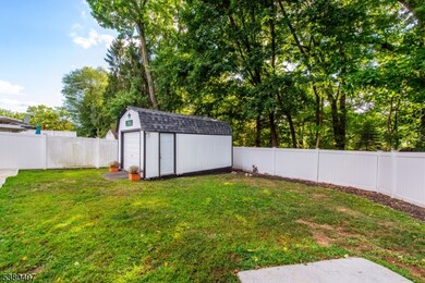 412 N 4th Ave, Hawthorne, NJ 07506 - photo 4