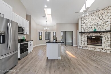 03-10 Falls Place - 3