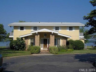19032 Casual Cay Ln, Cornelius, NC 28031 - photo 2