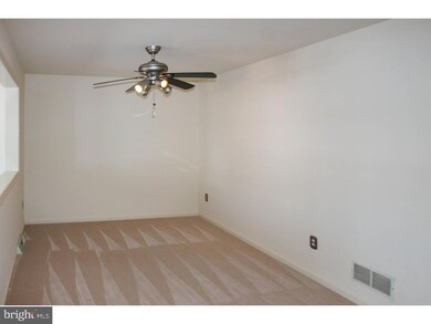 201 S 2nd Ave, Reading, PA 19611 - photo 4