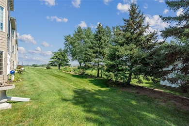 711 16th Ave unit U103, Grinnell, IA 50112 - photo 7