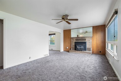 12207 14th Ave S, Seattle, WA 98168 - photo 5