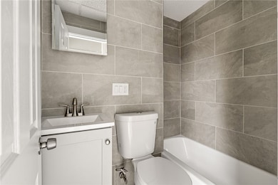 30 Metacomet Ave, Rumford, RI 02916 - photo 3