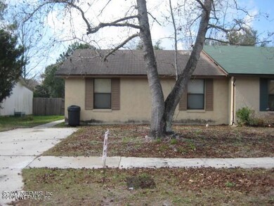 2544 Hidden Village Dr, Jacksonville, FL 32216 - photo 2