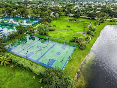 1161 NW 130th Ave, Pembroke Pines, FL 33028 - photo 5