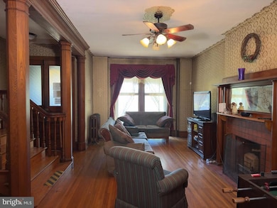 911 E King St, Lancaster, PA 17602 - photo 2
