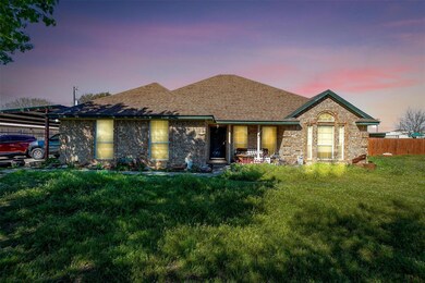 233 Brandon Dr, Weatherford, TX 76087 - photo 2