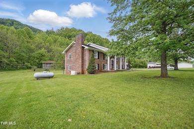 2153 Daniel Boone Rd, Gate City, VA 24251 - photo 3