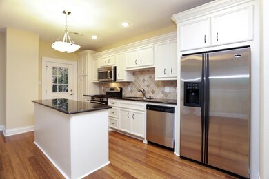 734 E 12th 1/2 St unit B, Houston, TX 77008 - photo 2