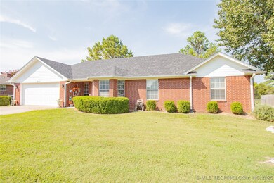 2706 Forrest Cir, Durant, OK 74701 - photo 4