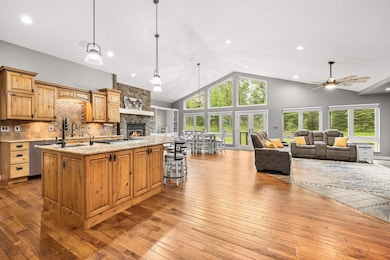 6858 6th St, Stevens Point, WI 54482 - photo 5