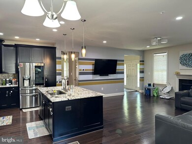 23262 Evergreen Ridge Dr, Ashburn, VA 20148 - photo 2