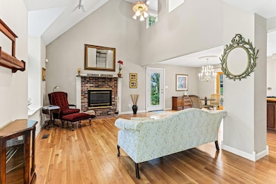 5-web-or-mls-35 Van Dale Ave Hi REs - Co