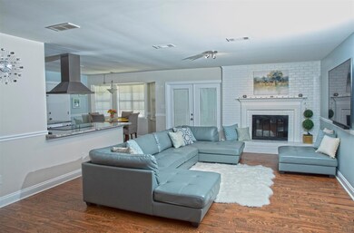 8168 Camelford Dr, Pensacola, FL 32506 - photo 4