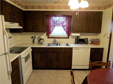 Kitchen. 11X10 Eat in kitchen.