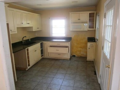 41 Circuit Rd N, West Yarmouth, MA 02673 - photo 3