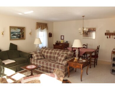 12 Hobart Ln unit 12, Rockland, MA 02370 - photo 4