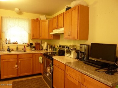 124 Penn Ct, Dingmans Ferry, PA 18328 - photo 3