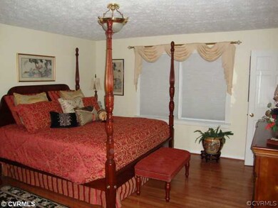 7901 Indian Springs Rd, North Chesterfield, VA 23237 - photo 6