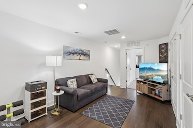 259 Aaron Truehart Way, Titusville, NJ 08560 - photo 6