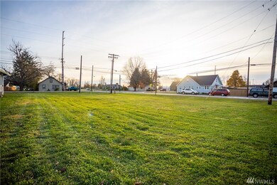 208 Front St, Sumas, WA 98295 - photo 5
