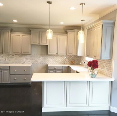 76 Aleksander Blvd, Mountain Top, PA 18707 - photo 2