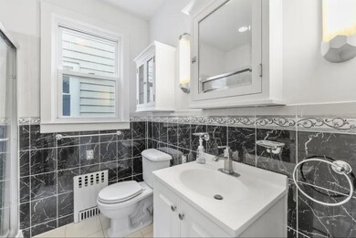 838 Roosevelt Ave unit 1, Secaucus, NJ 07094 - photo 5