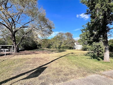 213 Paris St, Ladonia, TX 75449 - photo 2