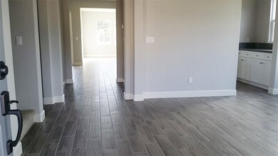 33087 Barmetta Ln, Temecula, CA 92592 - photo 2