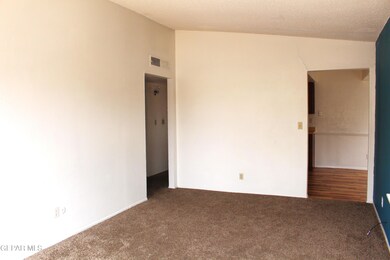 10644 Cuatro Vistas Dr unit D, El Paso, TX 79935 - photo 3