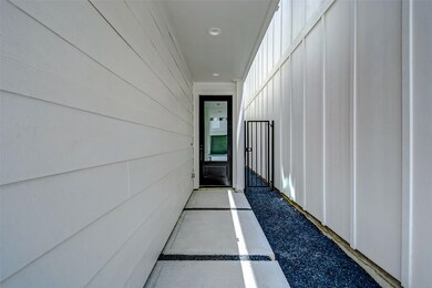 5736 White Magnolia St, Houston, TX 77091 - photo 4