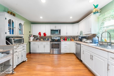 3244 Lost Branch Rd, Sevierville, TN 37862 - photo 7