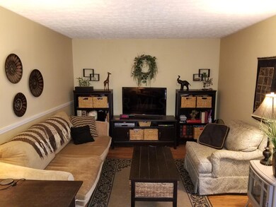 715 Cherrymonte Dr, Columbus, OH 43228 - photo 2