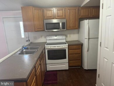 4210 Stackler Dr, Fairfax, VA 22030 - photo 6