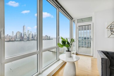 Crystal Point unit C1903, Jersey City, NJ 07302 - photo 4