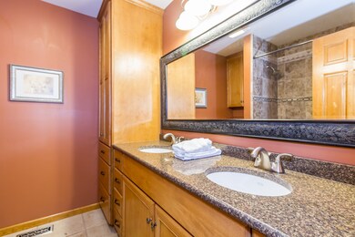 2082 Dorval Dr, Naperville, IL 60565 - photo 5