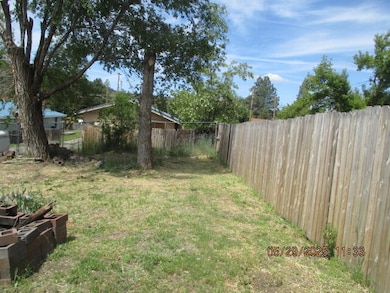 1424 Pleasant Ave, Klamath Falls, OR 97601 - photo 4