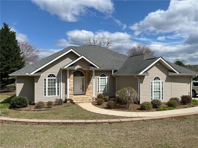 1321 Falcons Dr, Walhalla, SC 29691 - photo 2