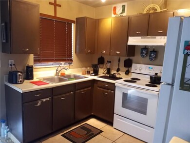 1081 Highlands Dr, Naples, FL 34103 - photo 6