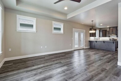 462 Eagle Rock Dr, Central Point, OR 97502 - photo 3