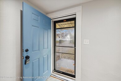 06-637-E-Willard-Ave-Lansing-MI-48910-Wi