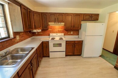 206 Quarry Dr, West Newton, PA 15089 - photo 7