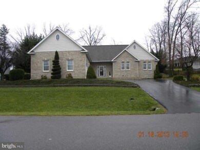 10715 Connor Dr, Williamsport, MD 21795 - photo 2