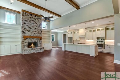 Living Room/Kitchen